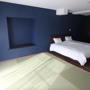Bed & Breakfast Renga Daikanyama Ostello